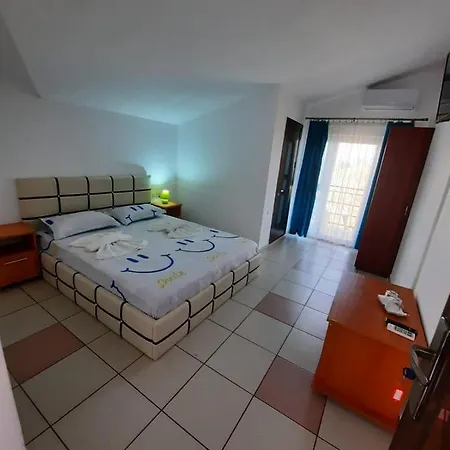 Guest house Casa Rares Costinesti